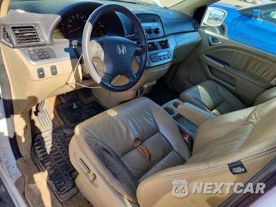 Zdjęcie 8 z 13 samochodu: 2010 HONDA ODYSSEY EXL VIN:5FNRL3H61AB041071 - miniatura