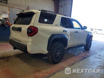 Trzecie zdjęcie samochodu z tyłu: 2026 TOYOTA 4RUNNER SR5 VIN:JTEVA5BR2T5121787 - miniatura