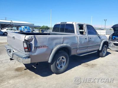 Trzecie zdjęcie samochodu z tyłu: 2000 TOYOTA TUNDRA SR5 VIN:5TBBT441XYS090463 - miniatura