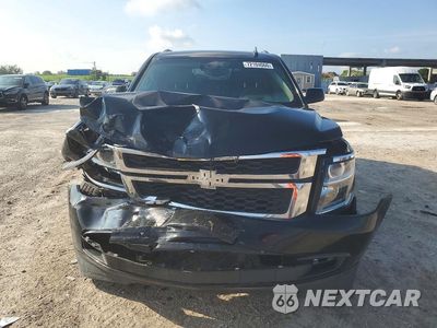 Piąte zdjęcie samochodu w środku: 2018 CHEVROLET SUBURBAN C1500 LT VIN:1GNSCHKC7JR365821 - miniatura
