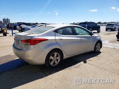 Trzecie zdjęcie samochodu z tyłu: 2013 HYUNDAI ELANTRA GLS VIN:KMHDH4AE3DU979776 - miniatura