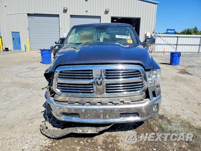 Piąte zdjęcie samochodu w środku: 2019 RAM 1500 CLASSIC SLT VIN:1C6RR6TT0KS683435 - miniatura