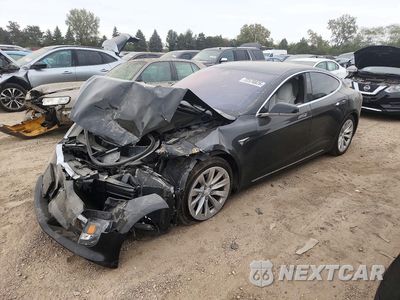 2019 TESLA MODEL S 5YJSA1E28KF306017 - główne zdjęcie licytacji z USA - miniatura