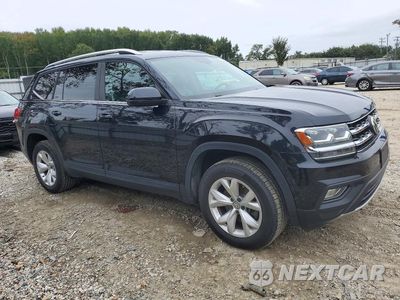 Czwarte zdjęcie samochodu z boku: 2018 VOLKSWAGEN ATLAS SE VIN:1V2LR2CA9JC588885 - miniatura