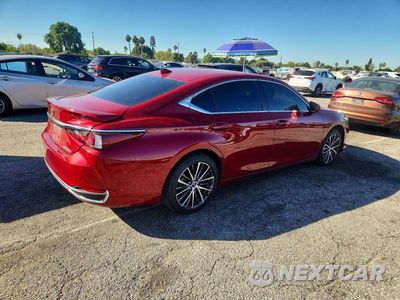 Trzecie zdjęcie samochodu z tyłu: 2025 LEXUS ES 300H BASE VIN:58ADA1C10SU063818 - miniatura