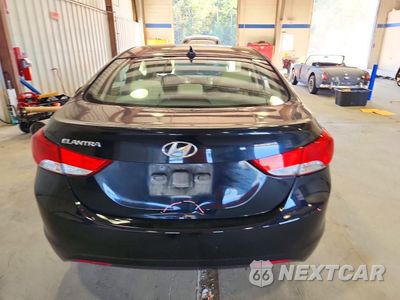 Zdjęcie 6 z 12 samochodu: 2013 HYUNDAI ELANTRA GLS VIN:KMHDH4AE7DU008263 - miniatura
