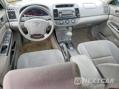Zdjęcie 8 z 12 samochodu: 2006 TOYOTA CAMRY LE VIN:4T1BE32K06U117410 - miniatura