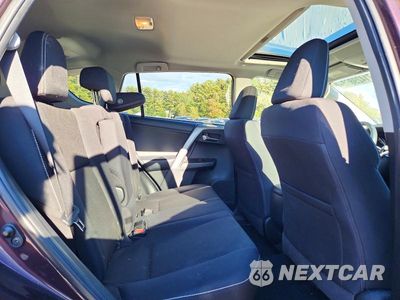 Zdjęcie 11 z 13 samochodu: 2018 TOYOTA RAV4 XLE VIN:2T3RFREV8JW715085 - miniatura
