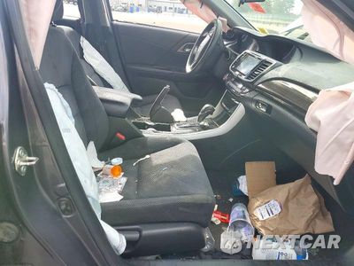 Zdjęcie 7 z 12 samochodu: 2016 HONDA ACCORD EX VIN:1HGCR2F75GA158729 - miniatura