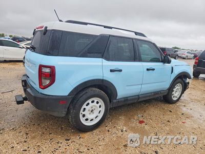 Trzecie zdjęcie samochodu z tyłu: 2023 FORD BRONCO SPORT HERITAGE VIN:3FMCR9G68PRD13319 - miniatura