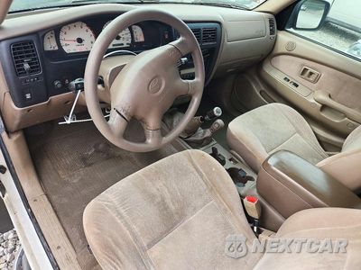 Zdjęcie 8 z 12 samochodu: 2004 TOYOTA TACOMA V6 VIN:5TEWN72N94Z409780 - miniatura