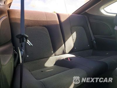 Zdjęcie 10 z 12 samochodu: 2006 HYUNDAI TIBURON GS VIN:KMHHM65D26U206004 - miniatura