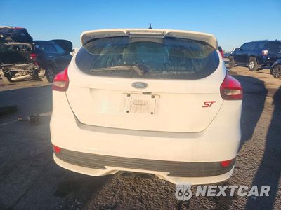 Zdjęcie 6 z 13 samochodu: 2017 FORD FOCUS ST VIN:1FADP3L9XHL345335 - miniatura