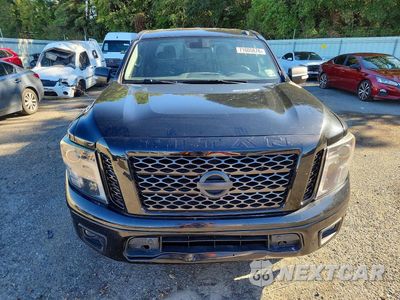 Piąte zdjęcie samochodu w środku: 2019 NISSAN TITAN SV VIN:1N6AA1E61KN531540 - miniatura