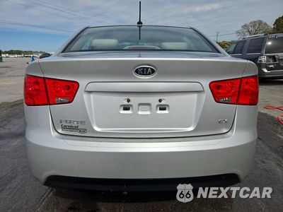 Zdjęcie 6 z 13 samochodu: 2012 KIA FORTE EX VIN:KNAFU4A20C5643099 - miniatura