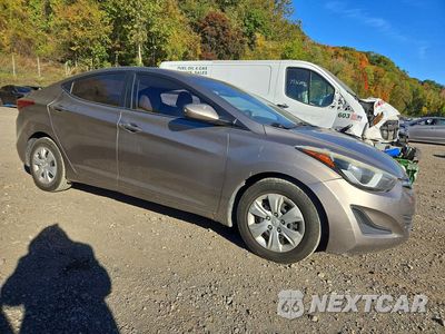 Czwarte zdjęcie samochodu z boku: 2016 HYUNDAI ELANTRA SE VIN:5NPDH4AE4GH679408 - miniatura