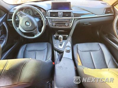 Zdjęcie 8 z 13 samochodu: 2015 BMW 328 XI VIN:WBA3B3C55FJ983726 - miniatura