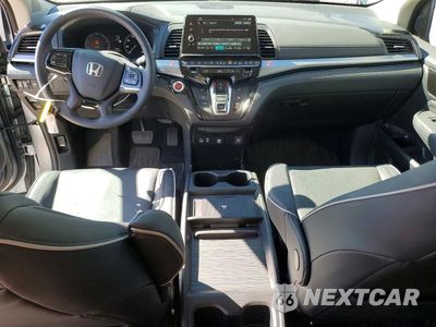 Zdjęcie 8 z 14 samochodu: 2026 HONDA ODYSSEY TOURING VIN:5FNRL6H86TB057708 - miniatura