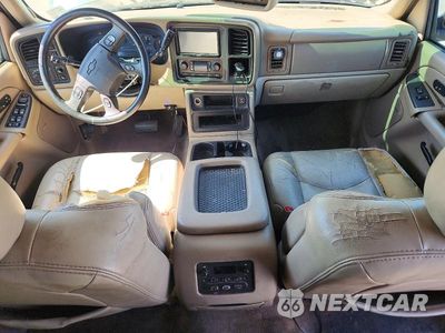 Zdjęcie 8 z 13 samochodu: 2004 CHEVROLET SUBURBAN K1500 VIN:1GNFK16Z54J230334 - miniatura