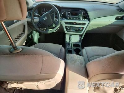 Zdjęcie 8 z 12 samochodu: 2015 HYUNDAI SONATA SE VIN:5NPE24AF3FH114788 - miniatura