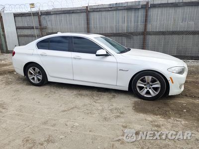 Czwarte zdjęcie samochodu z boku: 2013 BMW 528 I VIN:WBAXG5C52DDY33258 - miniatura