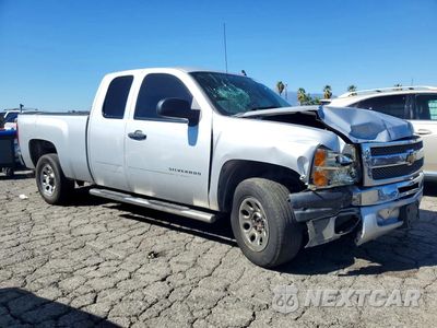 Czwarte zdjęcie samochodu z boku: 2013 CHEVROLET SILVERADO C1500 LS VIN:1GCRCREA6DZ152435 - miniatura