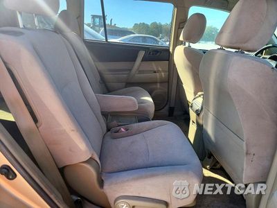 Zdjęcie 11 z 13 samochodu: 2008 TOYOTA HIGHLANDER BASE VIN:JTEDS41A382056097 - miniatura