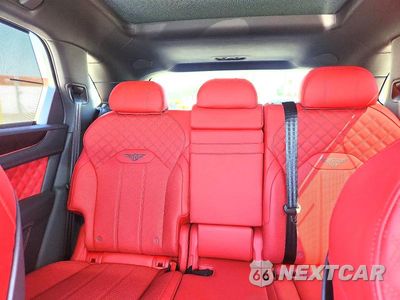 Zdjęcie 10 z 13 samochodu: 2023 BENTLEY BENTAYGA VIN:SJAAT2ZV2PC022081 - miniatura