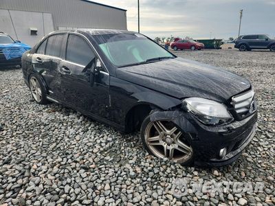 Czwarte zdjęcie samochodu z boku: 2010 MERCEDES-BENZ C 300 VIN:WDDGF5EB2AF447633 - miniatura