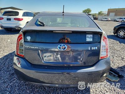 Zdjęcie 6 z 13 samochodu: 2014 TOYOTA PRIUS TWO VIN:JTDKN3DU1E1740764 - miniatura