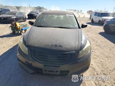 Piąte zdjęcie samochodu w środku: 2011 HONDA ACCORD LXP VIN:1HGCP2F44BA124706 - miniatura