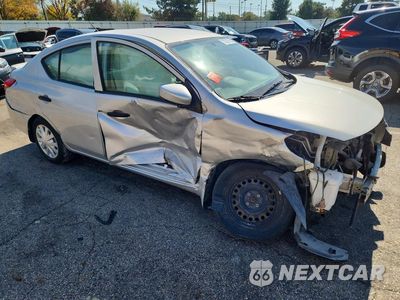 Czwarte zdjęcie samochodu z boku: 2019 NISSAN VERSA S PLUS VIN:3N1CN7AP8KL808107 - miniatura