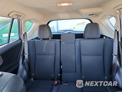 Zdjęcie 10 z 13 samochodu: 2018 TOYOTA RAV4 LE VIN:JTMBFREV8JJ198662 - miniatura