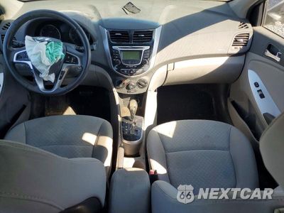 Zdjęcie 8 z 13 samochodu: 2012 HYUNDAI ACCENT SE VIN:KMHCU5AE4CU022858 - miniatura