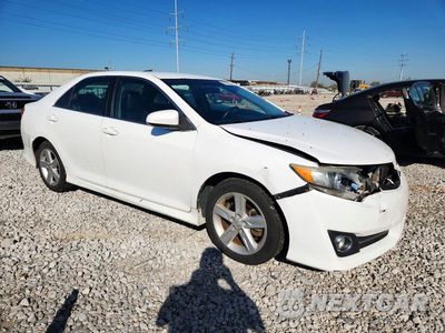 Czwarte zdjęcie samochodu z boku: 2014 TOYOTA CAMRY SE VIN:4T1BF1FK3EU334945 - miniatura