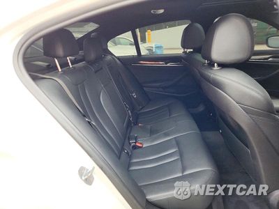 Zdjęcie 10 z 13 samochodu: 2018 BMW 530XE VIN:WBAJB1C50JB374431 - miniatura