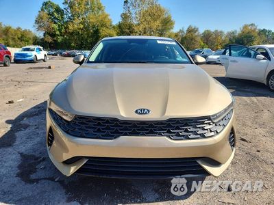 Piąte zdjęcie samochodu w środku: 2021 KIA K5 LXS VIN:5XXG14J23MG037776 - miniatura