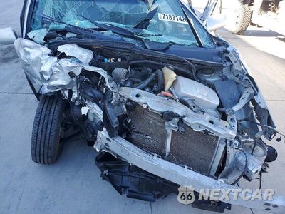 Zdjęcie 11 z 12 samochodu: 2005 TOYOTA PRIUS BASE VIN:JTDKB20U453000543 - miniatura