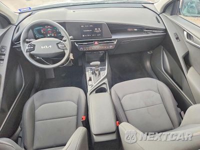 Zdjęcie 8 z 13 samochodu: 2026 KIA NIRO LX VIN:KNDCP3LE2T5361786 - miniatura