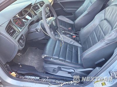 Zdjęcie 7 z 13 samochodu: 2017 VOLKSWAGEN GTI S/SE VIN:3VW447AU8HM040901 - miniatura