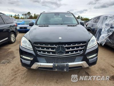 Piąte zdjęcie samochodu w środku: 2015 MERCEDES-BENZ ML 350 4MATIC VIN:4JGDA5HB1FA497849 - miniatura