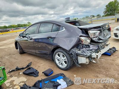 Drugie zdjęcie samochodu z przodu: 2017 CHEVROLET CRUZE LT VIN:1G1BE5SM6H7263371 - miniatura