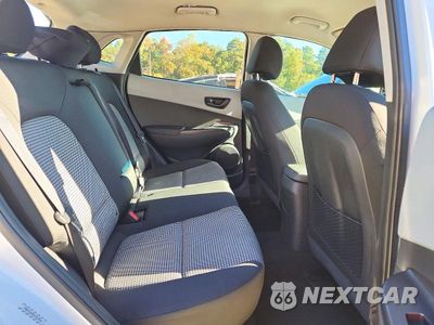 Zdjęcie 11 z 13 samochodu: 2019 HYUNDAI KONA SE VIN:KM8K1CAA5KU334840 - miniatura