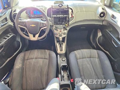 Zdjęcie 8 z 12 samochodu: 2016 CHEVROLET SONIC LT VIN:1G1JC6SH7G4159207 - miniatura
