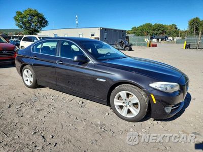 Czwarte zdjęcie samochodu z boku: 2013 BMW 528 XI VIN:WBAXH5C52DD111527 - miniatura