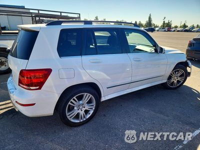 Trzecie zdjęcie samochodu z tyłu: 2013 MERCEDES-BENZ GLK 350 VIN:WDCGG5HB3DF981550 - miniatura