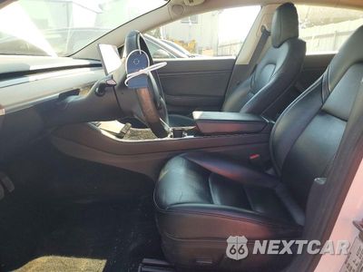 Zdjęcie 7 z 12 samochodu: 2019 TESLA MODEL 3 VIN:5YJ3E1EBXKF433246 - miniatura