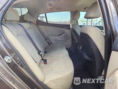 Zdjęcie 10 z 12 samochodu: 2011 KIA OPTIMA LX VIN:KNAGM4A78B5074730 - miniatura