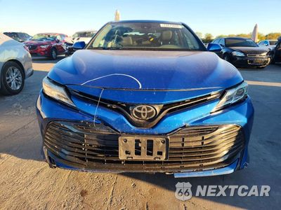 Piąte zdjęcie samochodu w środku: 2020 TOYOTA CAMRY LE VIN:4T1C11AK9LU328994 - miniatura