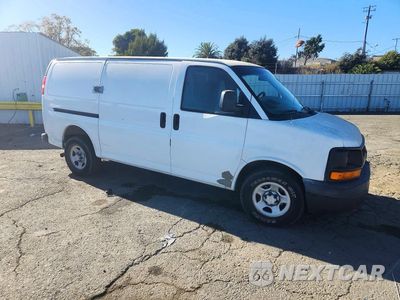 Czwarte zdjęcie samochodu z boku: 2008 CHEVROLET EXPRESS G1500 VIN:1GCFG15X281172389 - miniatura